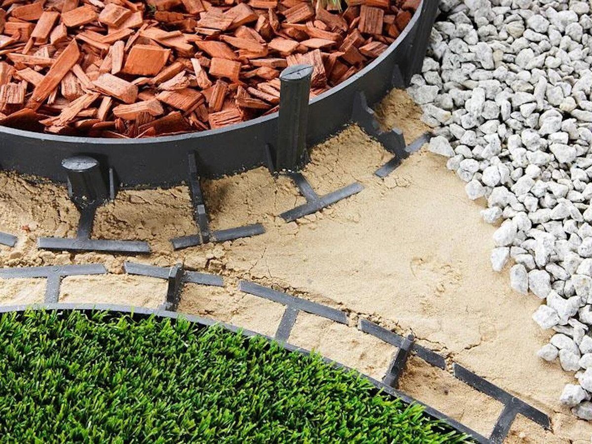 Продажа пластикового бордюра в Выборге